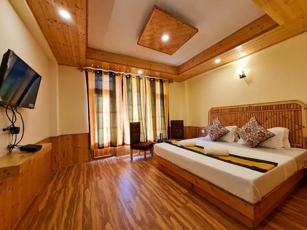 Sandhu Hotel & Restaurant Una  Εξωτερικό φωτογραφία
